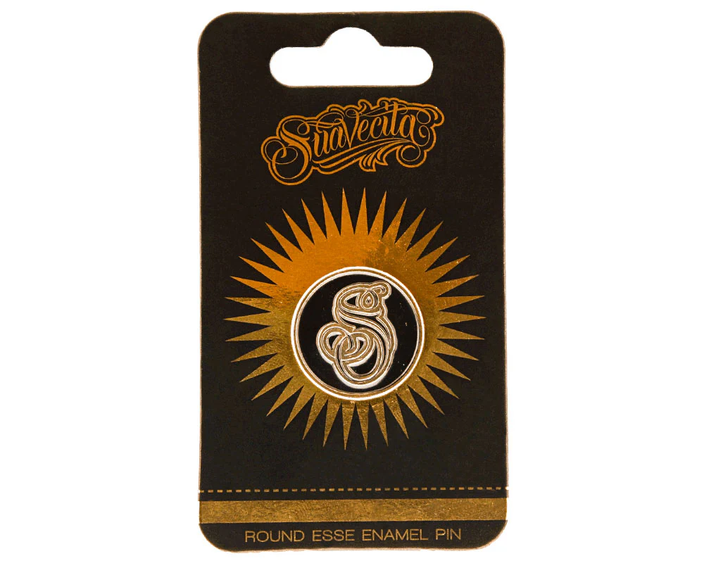 Round Suavecita Esse Enamel Pin - Gold